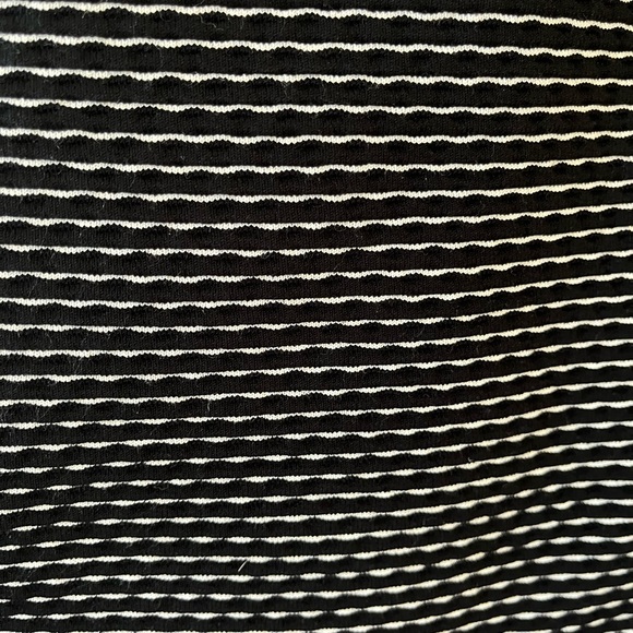 Theory black and white skirt - Picture 2 of 5